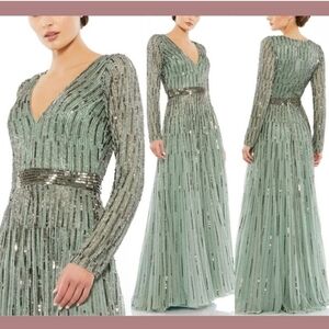 MAC DUGGAL Evening Gown Sequin V-Neck Illusion Sleeve Green Dress - Size 4 NEW